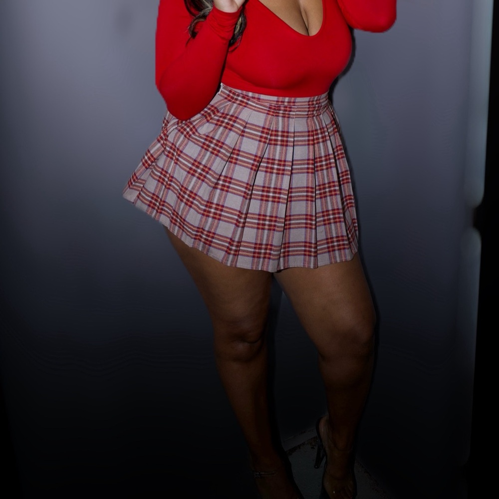 Plaid skirt red